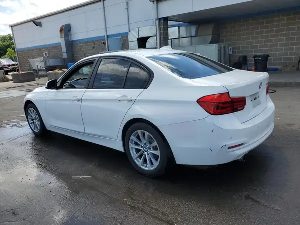 WBA8E1G54GNT99467 2016 BMW 3ER - Image 2