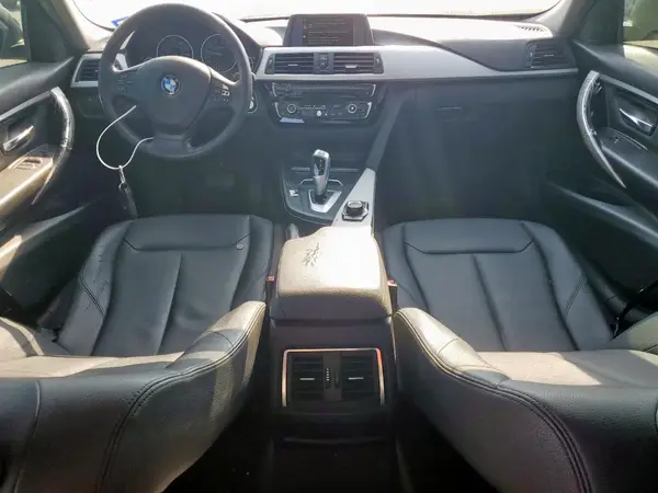 WBA8E1G54HNU14132 2017 BMW 3ER - Image 8