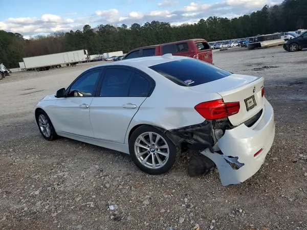 WBA8E1G54HNU15054 2017 BMW 3ER - Image 2