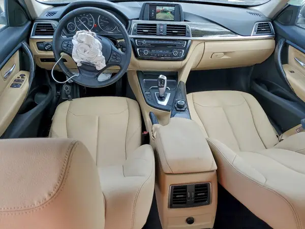 WBA8E1G54JNU90066 2018 BMW 3ER - Image 8