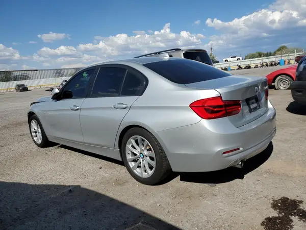 WBA8E1G54JNU91184 2018 BMW 3ER - Image 2