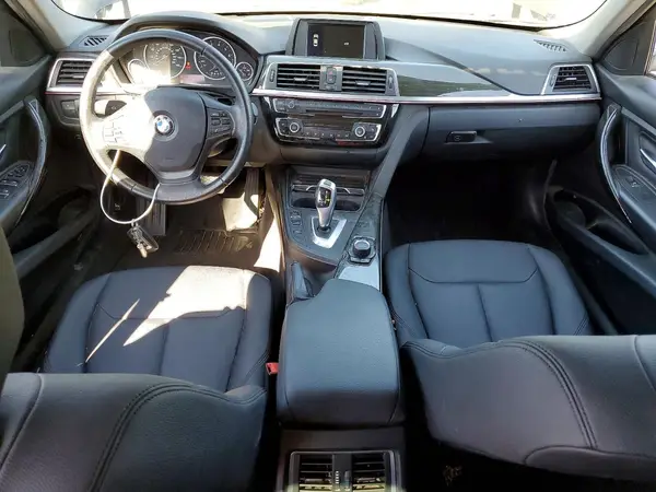 WBA8E1G54JNU93551 2018 BMW 3ER - Image 8