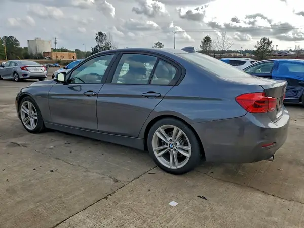 WBA8E1G55GNT37916 2016 BMW 3ER - Image 2
