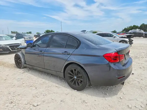 WBA8E1G55GNT38371 2016 BMW 3ER - Image 2