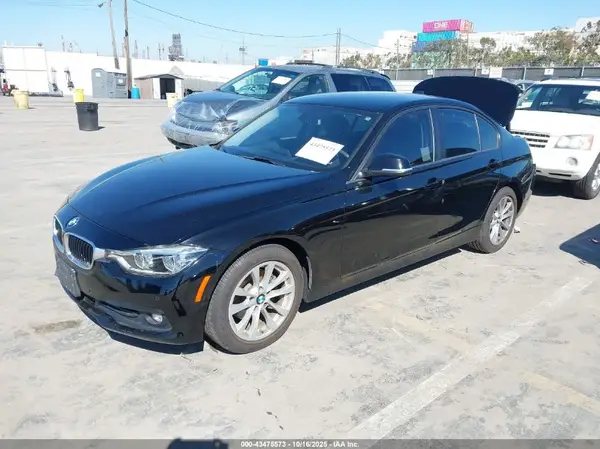 WBA8E1G55GNU11318 2016 BMW 3ER - Image 2