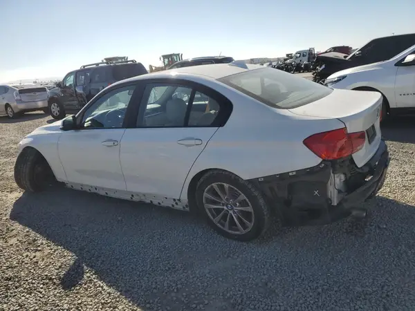WBA8E1G55HNU12549 2017 BMW 3ER - Image 2