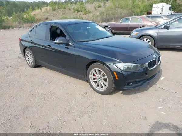 WBA8E1G55HNU15029 2017 BMW 3ER - Image 1
