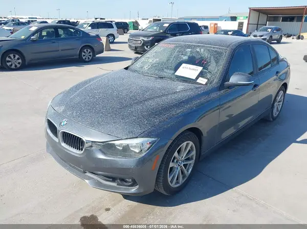 WBA8E1G55HNU15192 2017 BMW 3ER - Image 2