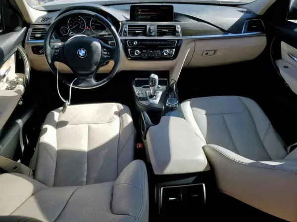 WBA8E1G55HNU15399 2017 BMW 3ER - Image 8