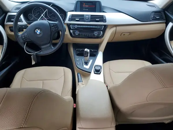 WBA8E1G55JNU89055 2018 BMW 3ER - Image 8