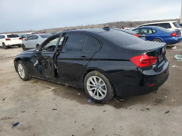 WBA8E1G55JNU89234 2018 BMW 3ER - Image 2