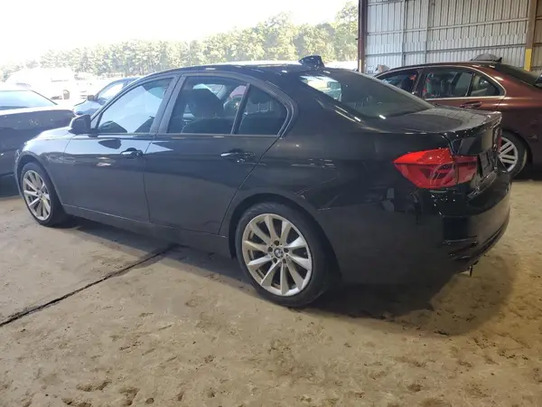 WBA8E1G55JNU89251 2018 BMW 3ER - Image 2