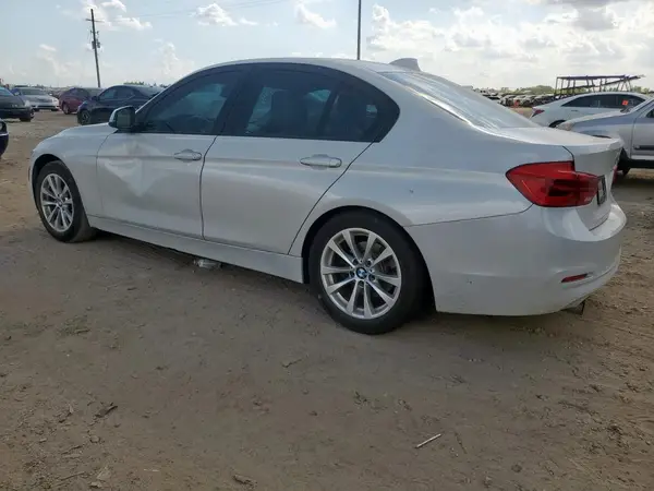 WBA8E1G55JNU89881 2018 BMW 3ER - Image 2