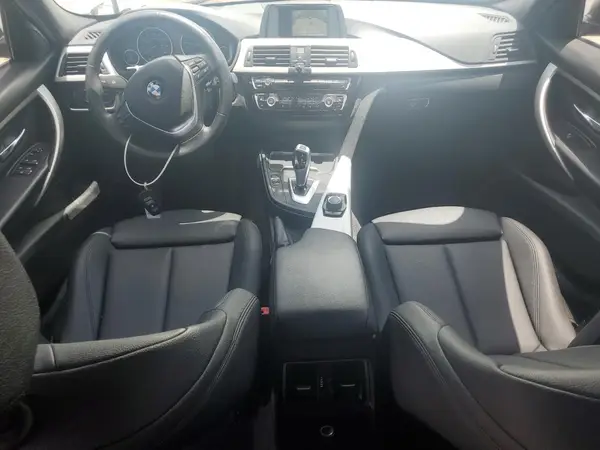 WBA8E1G55JNU90111 2018 BMW 3ER - Image 8
