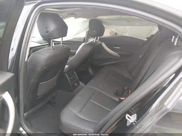 WBA8E1G55JNU90433 2018 BMW 3ER - Image 8