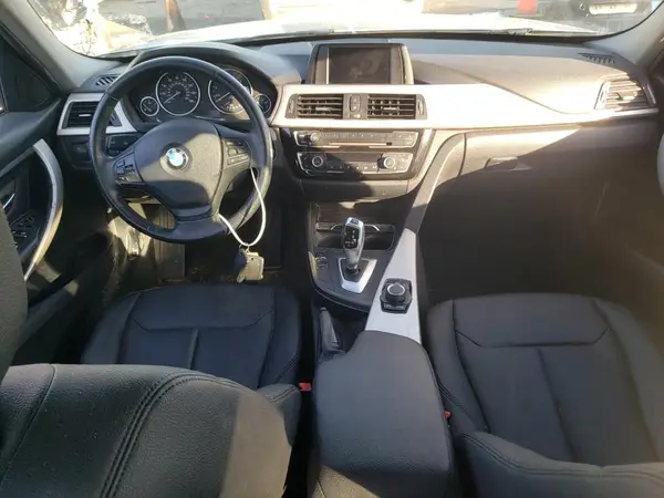 WBA8E1G55JNU91114 2018 BMW 3ER - Image 8