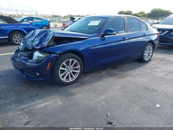 WBA8E1G55JNU91159 2018 BMW 3ER - Image 2
