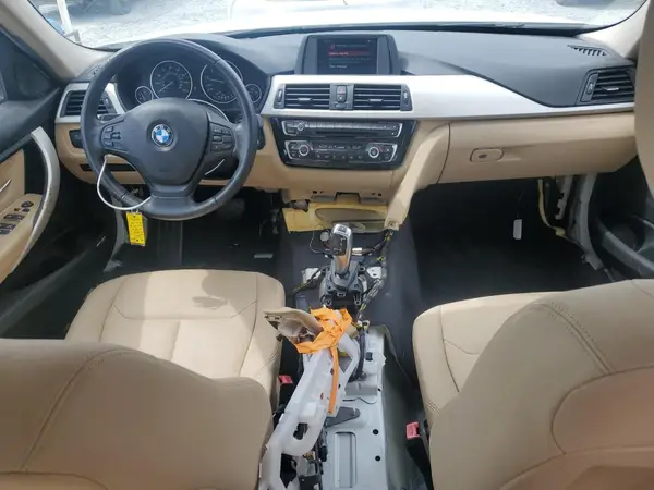 WBA8E1G55JNU92540 2018 BMW 3ER - Image 8