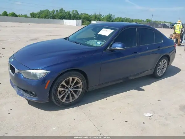 WBA8E1G56GNT36984 2016 BMW 3ER - Image 2