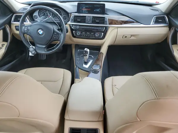 WBA8E1G56HNU13645 2017 BMW 3ER - Image 8