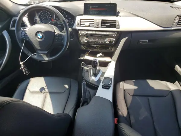 WBA8E1G56HNU14875 2017 BMW 3ER - Image 8