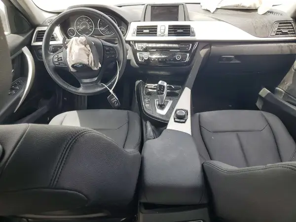 WBA8E1G56JNU92577 2018 BMW 3ER - Image 8