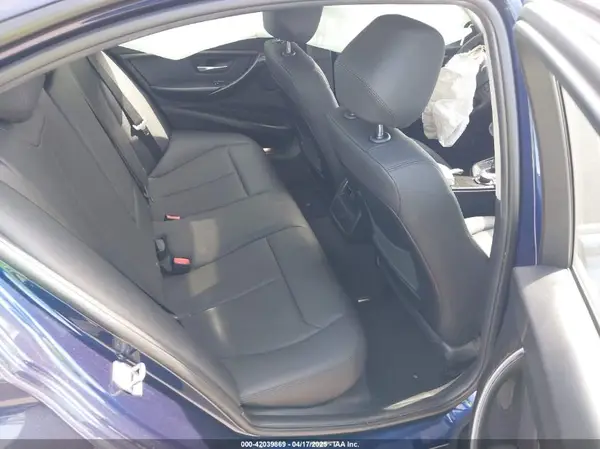 WBA8E1G56JNU92997 2018 BMW 3ER - Image 8