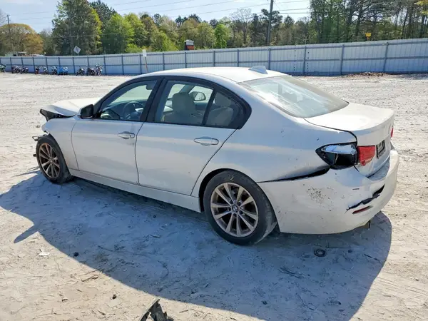 WBA8E1G56JNU93423 2018 BMW 3ER - Image 2