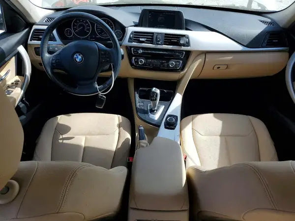 WBA8E1G56JNU93423 2018 BMW 3ER - Image 8