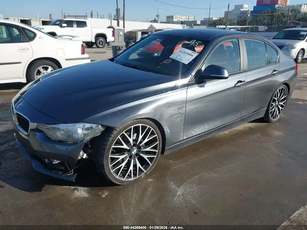 WBA8E1G57GNT38095 2016 BMW 3ER - Image 2