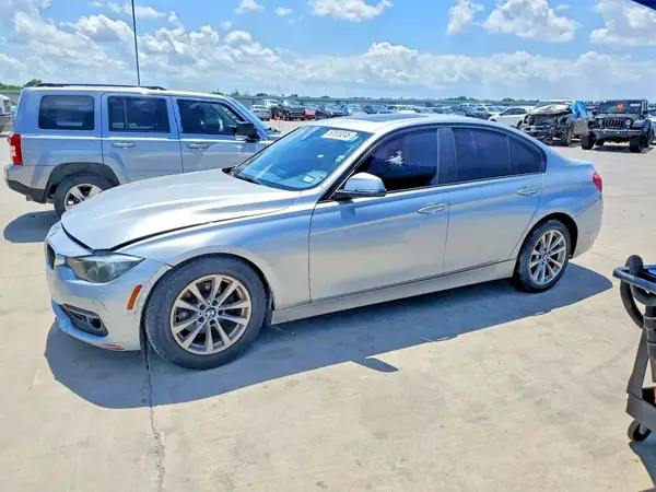 WBA8E1G57HNU13993 2017 BMW 3ER - Image 1