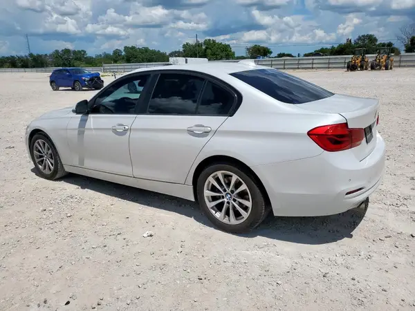 WBA8E1G57HNU14187 2017 BMW 3ER - Image 2