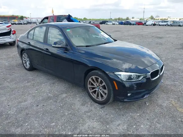 WBA8E1G57JNU88781 2018 BMW 3ER - Image 1