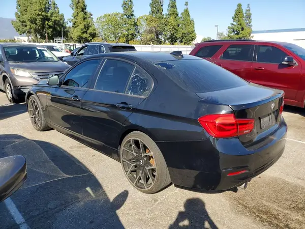 WBA8E1G57JNU89851 2018 BMW 3ER - Image 2