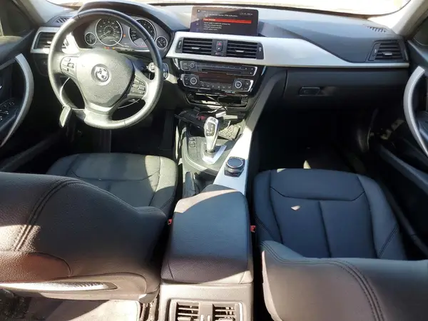 WBA8E1G57JNU89851 2018 BMW 3ER - Image 8