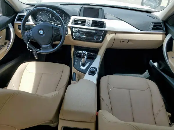 WBA8E1G57JNU89882 2018 BMW 3ER - Image 8