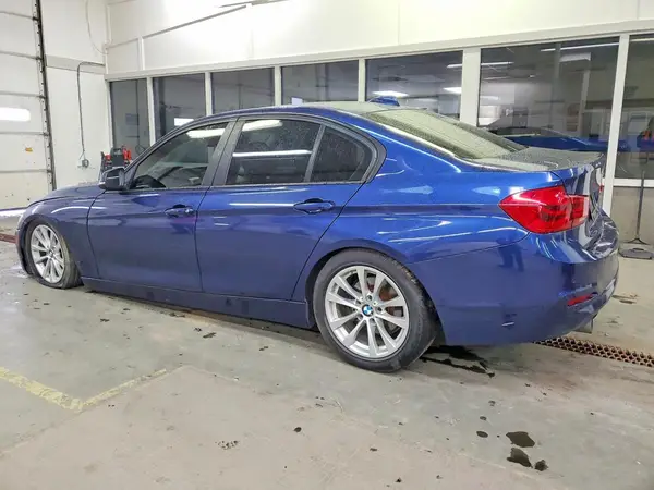 WBA8E1G58GNT37165 2016 BMW 3ER - Image 2