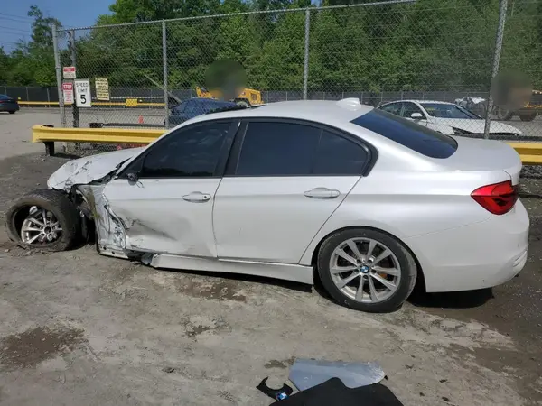 WBA8E1G58GNU12267 2016 BMW 3ER - Image 2