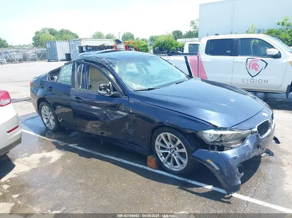 WBA8E1G58HNU14926 2017 BMW 3ER - Image 1