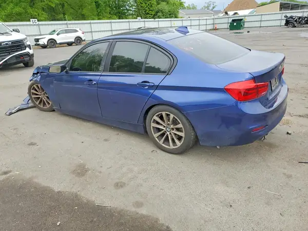 WBA8E1G58JNU89440 2018 BMW 3ER - Image 2
