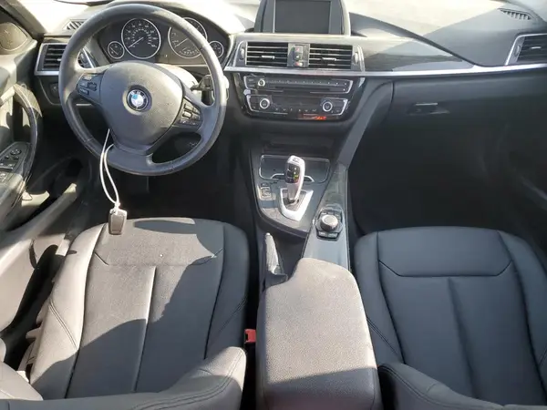 WBA8E1G58JNU91379 2018 BMW 3ER - Image 8