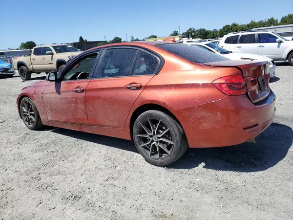 WBA8E1G58JNU91477 2018 BMW 3ER - Image 2