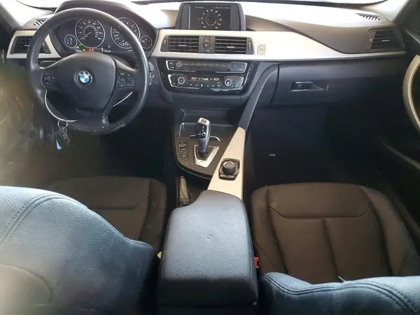 WBA8E1G58JNU91981 2018 BMW 3ER - Image 8