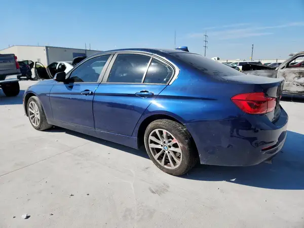 WBA8E1G58JNU92970 2018 BMW 3ER - Image 2