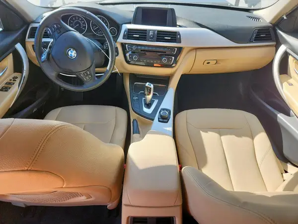 WBA8E1G58JNU92970 2018 BMW 3ER - Image 8