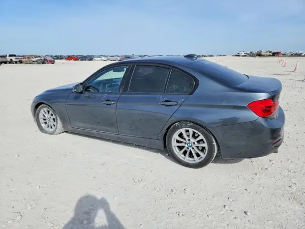 WBA8E1G59GNT34842 2016 BMW 3ER - Image 2