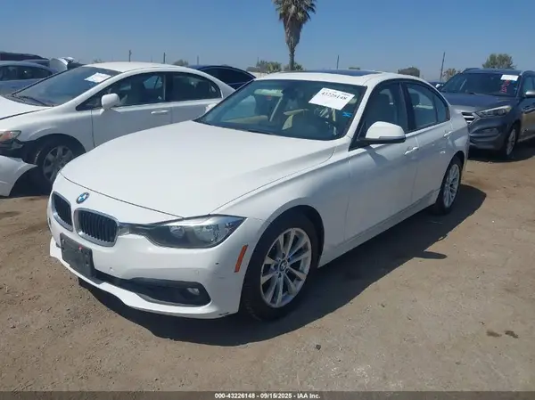 WBA8E1G59GNT99609 2016 BMW 3ER - Image 2