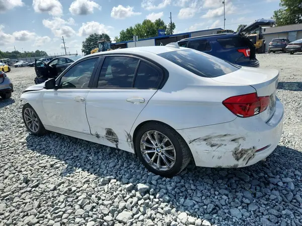 WBA8E1G59HNU13316 2017 BMW 3ER - Image 2