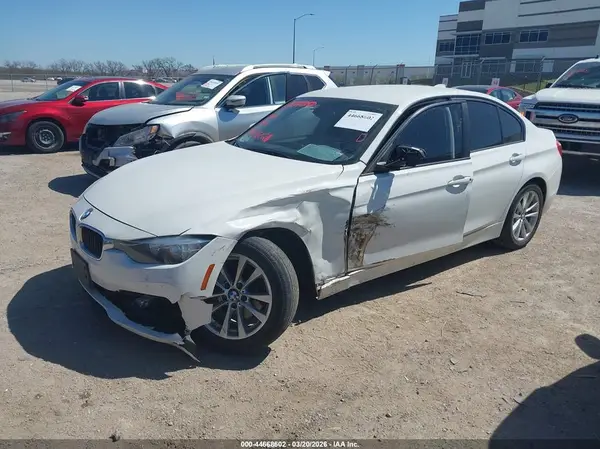WBA8E1G59HNU13624 2017 BMW 3ER - Image 2