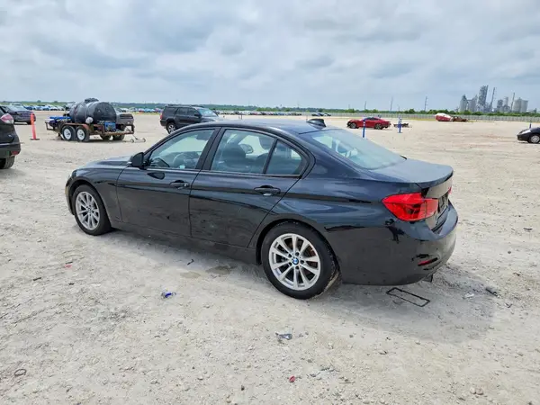 WBA8E1G59JNU90189 2018 BMW 3ER - Image 2